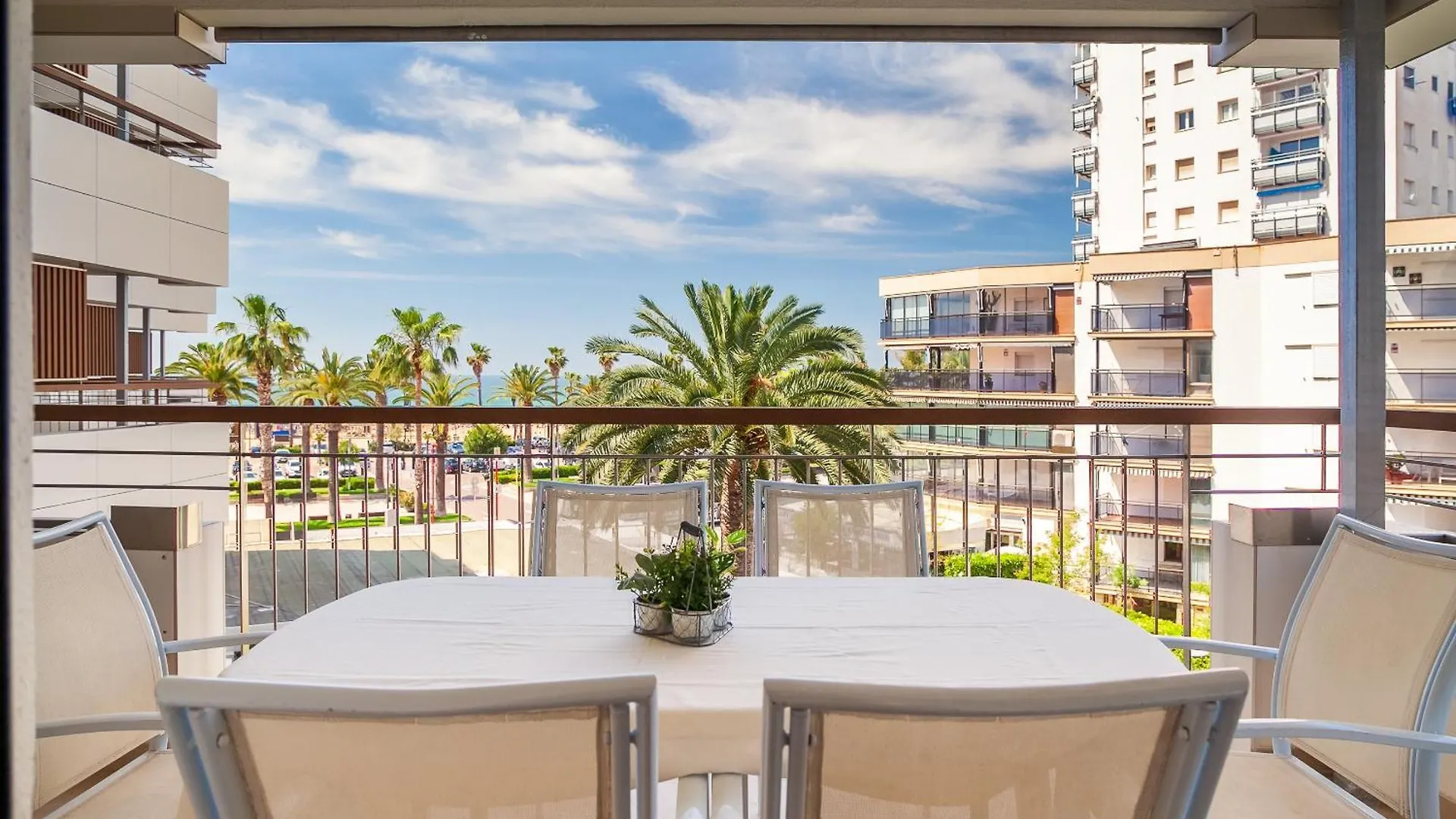 Uhc Formentor Apartments location